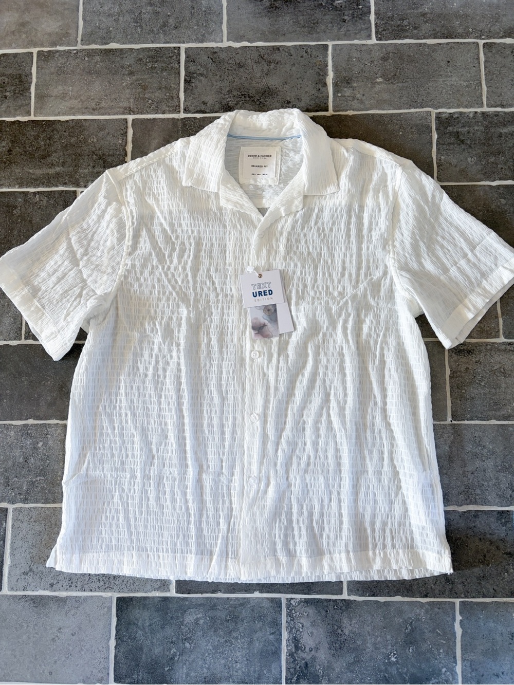 New! Denim & Flower Men's White Short-Sleeve Button-Down Textured Shirt